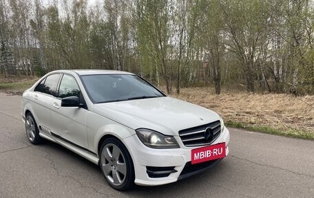 Mercedes-Benz C-Класс, 2011 год, 1 100 000 рублей, 3 фотография