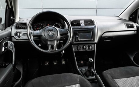 Volkswagen Polo VI (EU Market), 2011 год, 649 000 рублей, 6 фотография