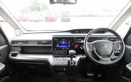 Honda Stepwgn IV, 2021 год, 1 848 001 рублей, 11 фотография