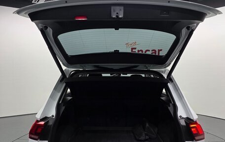 Volkswagen Tiguan II, 2022 год, 2 300 040 рублей, 6 фотография