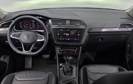 Volkswagen Tiguan II, 2022 год, 2 300 040 рублей, 9 фотография