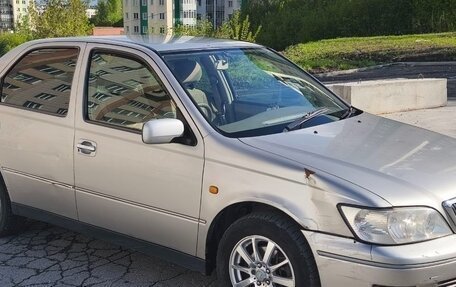 Toyota Vista V30, 2000 год, 480 000 рублей, 1 фотография