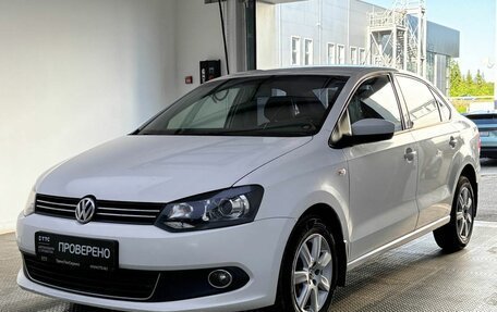 Volkswagen Polo VI (EU Market), 2011 год, 680 000 рублей, 1 фотография