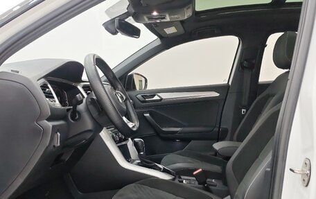 Volkswagen T-Roc I, 2022 год, 1 870 000 рублей, 6 фотография