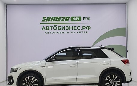 Volkswagen T-Roc I, 2022 год, 1 870 000 рублей, 4 фотография