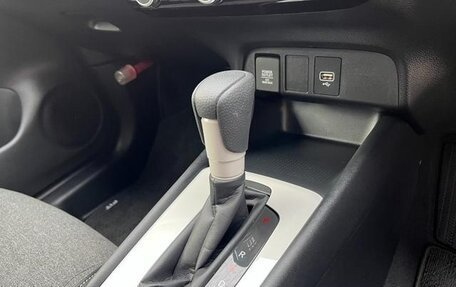 Honda Fit, 2022 год, 970 000 рублей, 10 фотография