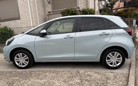 Honda Fit, 2022 год, 970 000 рублей, 7 фотография