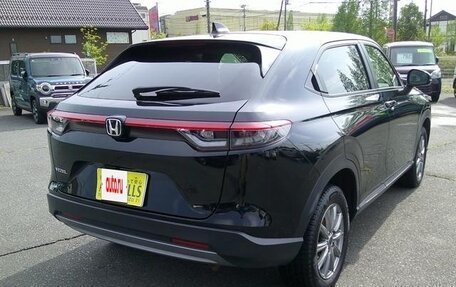 Honda Vezel, 2023 год, 1 950 000 рублей, 5 фотография
