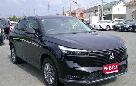 Honda Vezel, 2023 год, 1 950 000 рублей, 3 фотография