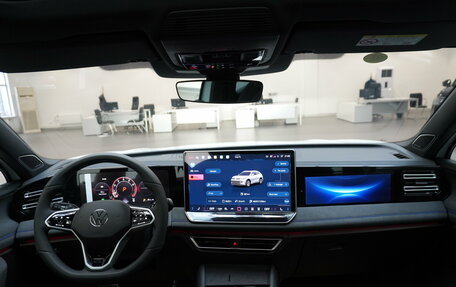 Volkswagen Tiguan, 2025 год, 5 250 000 рублей, 24 фотография
