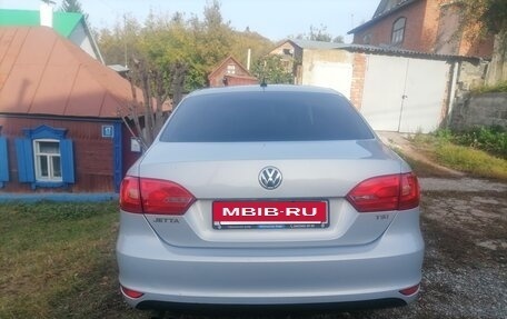 Volkswagen Jetta VI, 2012 год, 750 000 рублей, 3 фотография