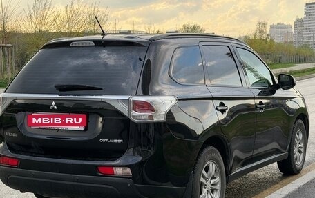 Mitsubishi Outlander III рестайлинг 3, 2012 год, 1 250 000 рублей, 3 фотография