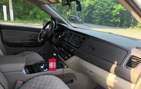 KIA Carnival III, 2018 год, 2 300 000 рублей, 11 фотография