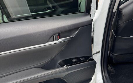 Toyota Camry, 2018 год, 2 850 000 рублей, 18 фотография