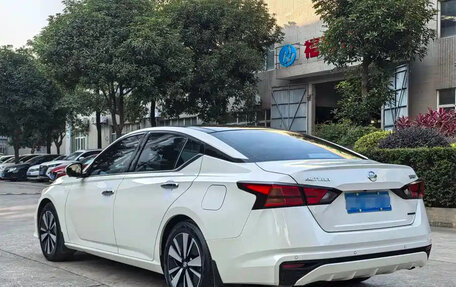 Nissan Altima VI (L34), 2022 год, 1 700 000 рублей, 5 фотография