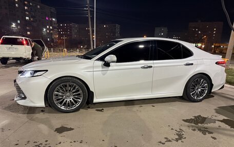 Toyota Camry, 2018 год, 2 850 000 рублей, 30 фотография