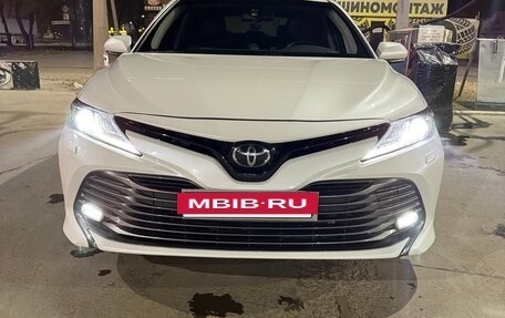 Toyota Camry, 2018 год, 2 850 000 рублей, 26 фотография