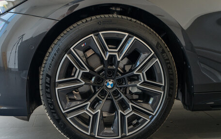 BMW 5 серия, 2025 год, 9 600 000 рублей, 28 фотография