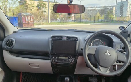 Mitsubishi Mirage VI рестайлинг, 2012 год, 550 000 рублей, 9 фотография