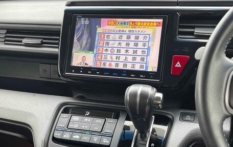 Honda Stepwgn IV, 2017 год, 1 620 000 рублей, 14 фотография
