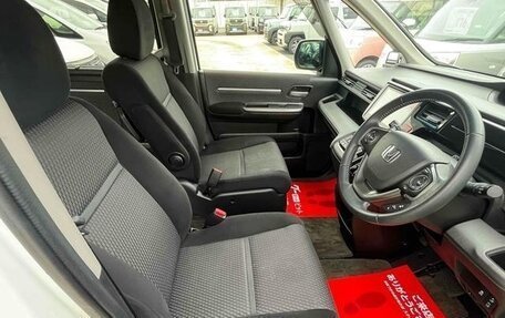 Honda Stepwgn IV, 2017 год, 1 620 000 рублей, 15 фотография