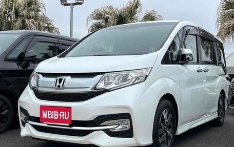 Honda Stepwgn IV, 2017 год, 1 620 000 рублей, 3 фотография