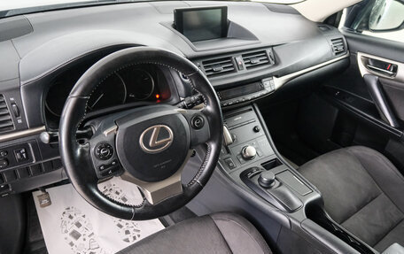Lexus CT I рестайлинг, 2019 год, 2 199 000 рублей, 9 фотография