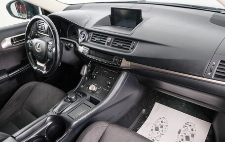 Lexus CT I рестайлинг, 2019 год, 2 199 000 рублей, 13 фотография