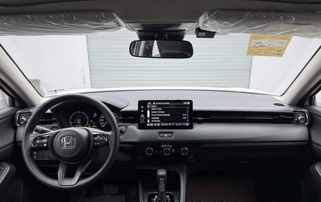 Honda Vezel, 2023 год, 2 150 000 рублей, 6 фотография