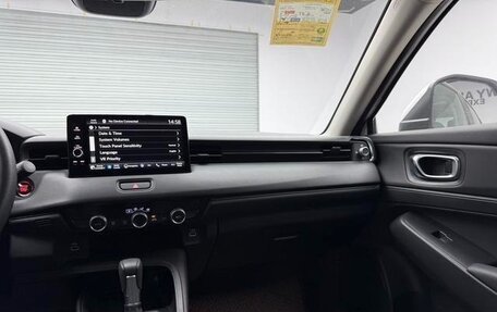 Honda Vezel, 2023 год, 2 150 000 рублей, 9 фотография