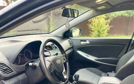 Hyundai Solaris II рестайлинг, 2012 год, 660 000 рублей, 12 фотография