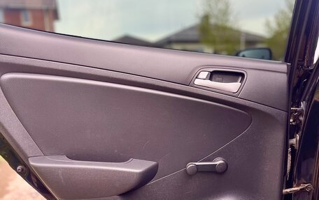 Hyundai Solaris II рестайлинг, 2012 год, 660 000 рублей, 15 фотография