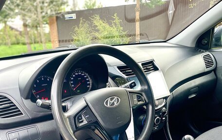Hyundai Solaris II рестайлинг, 2012 год, 660 000 рублей, 14 фотография