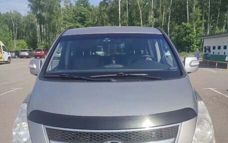Hyundai Grand Starex Grand Starex I рестайлинг 2, 2011 год, 1 550 000 рублей, 2 фотография