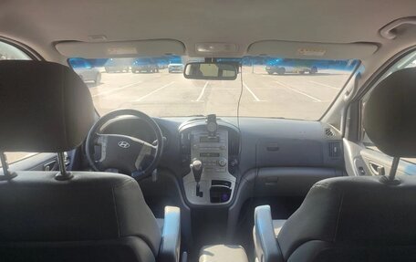 Hyundai Grand Starex Grand Starex I рестайлинг 2, 2011 год, 1 550 000 рублей, 10 фотография