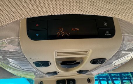 Mercedes-Benz Viano, 2011 год, 2 950 000 рублей, 16 фотография