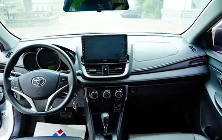 Toyota Yaris XP150 рестайлинг, 2022 год, 1 070 040 рублей, 7 фотография
