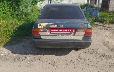 Nissan Primera II рестайлинг, 1994 год, 100 000 рублей, 3 фотография