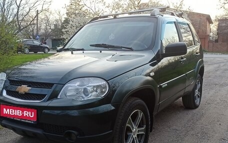 Chevrolet Niva I рестайлинг, 2015 год, 750 000 рублей, 1 фотография