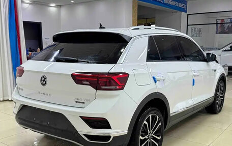 Volkswagen T-Roc I, 2021 год, 1 989 757 рублей, 6 фотография