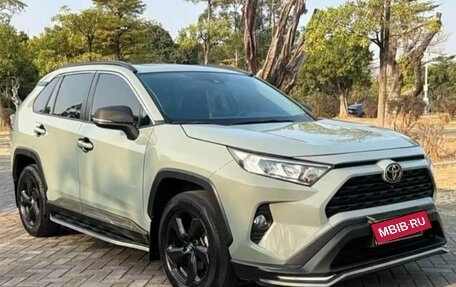 Toyota RAV4, 2020 год, 2 100 123 рублей, 3 фотография