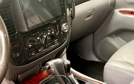 Toyota Land Cruiser 100 рестайлинг 2, 2001 год, 1 850 000 рублей, 15 фотография