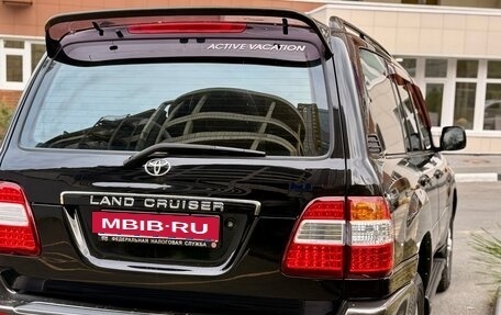 Toyota Land Cruiser 100 рестайлинг 2, 2001 год, 1 850 000 рублей, 10 фотография