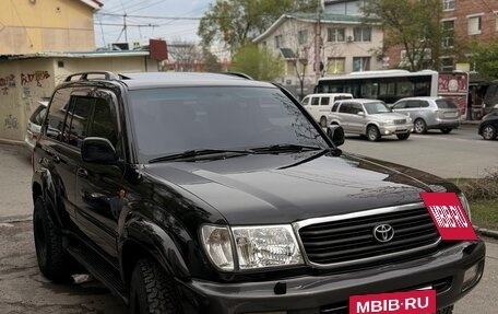 Toyota Land Cruiser 100 рестайлинг 2, 2001 год, 1 850 000 рублей, 3 фотография