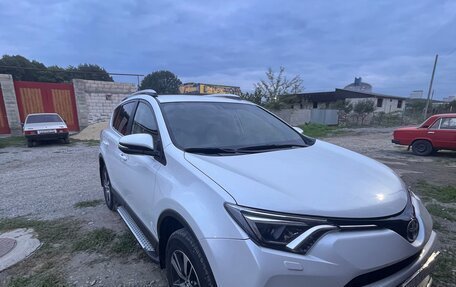 Toyota RAV4, 2018 год, 2 750 000 рублей, 1 фотография