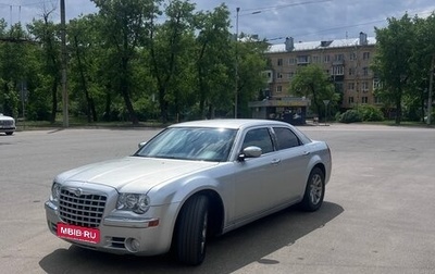 Chrysler 300C II, 2004 год, 920 000 рублей, 1 фотография