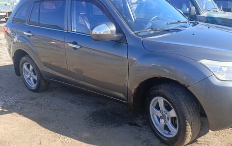 Lifan X60 I рестайлинг, 2014 год, 400 000 рублей, 9 фотография