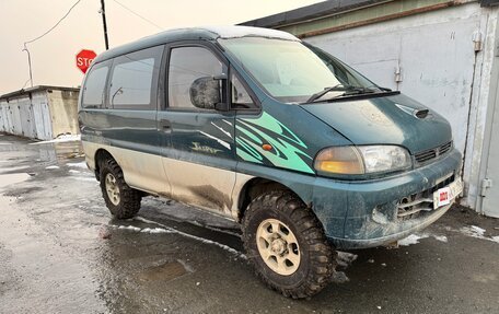 Mitsubishi Delica IV, 1996 год, 950 000 рублей, 2 фотография