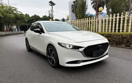 Mazda 3, 2022 год, 1 400 000 рублей, 3 фотография