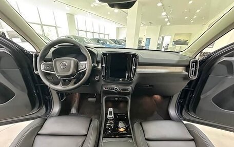 Volvo XC40 I, 2025 год, 3 980 000 рублей, 9 фотография
